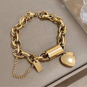 Gold Heart Charm Bracelet
